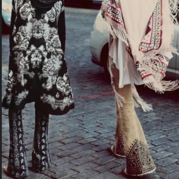 Free People Mantra Bali Print Indigo Boho Festival Flare Jeans - Picture 6 of 6